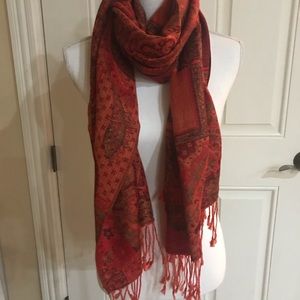 Women’s scarf